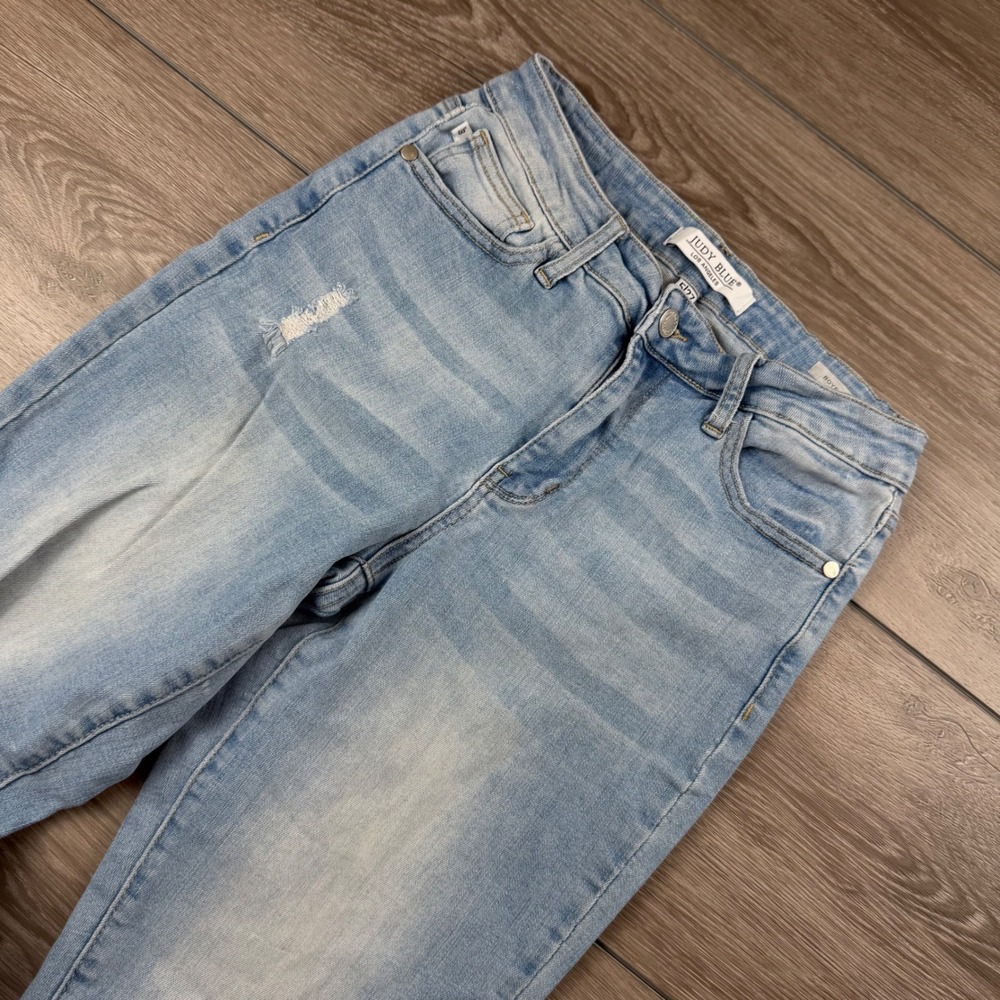 Judy Blue Women Jeans Boyfriend Fit Distressed High Rise Light Wash 5/27